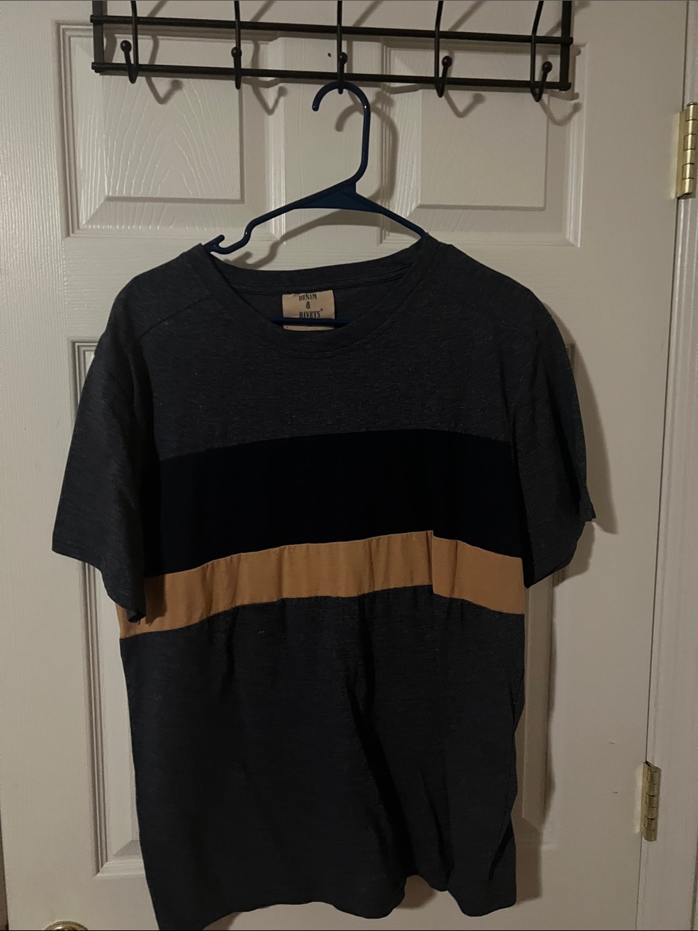 Men's Crew Neck Short-Sleeve Tee in Gray with Black & Tan Stripes